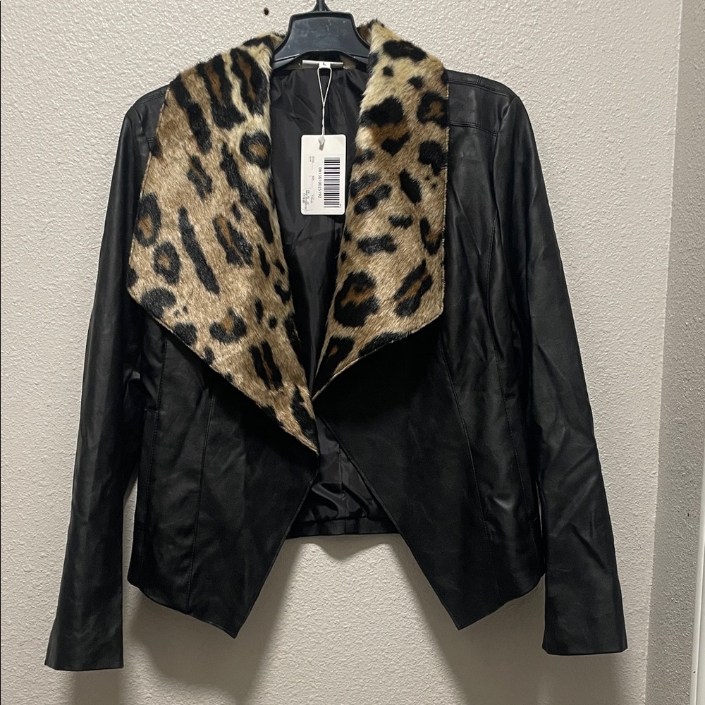 Paris Hues Black Jacket with Animal Print Collar